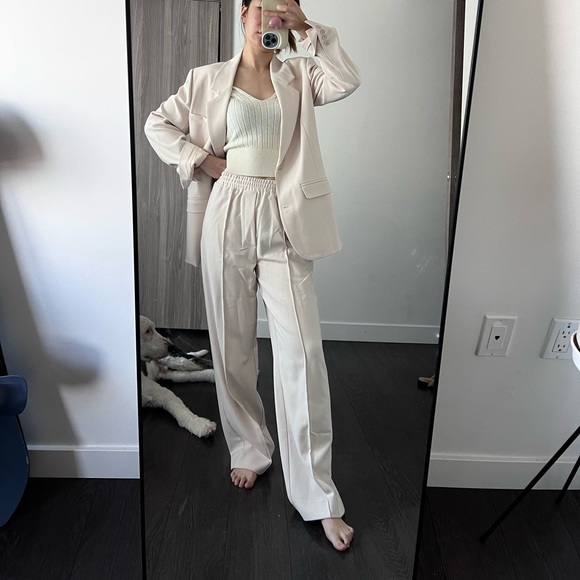 New Blazer set for sale - Picture 3 of 3